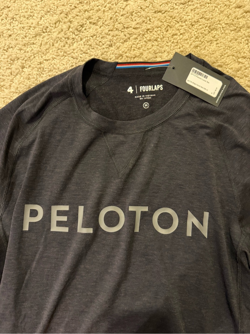 Peloton Men's black Short-Sleeve Logo Tee NET - Picture 4 of 5